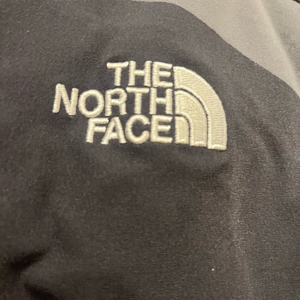The North Face Men's Charcoal and Black Performance Jacket Summit series - Picture 3 of 11